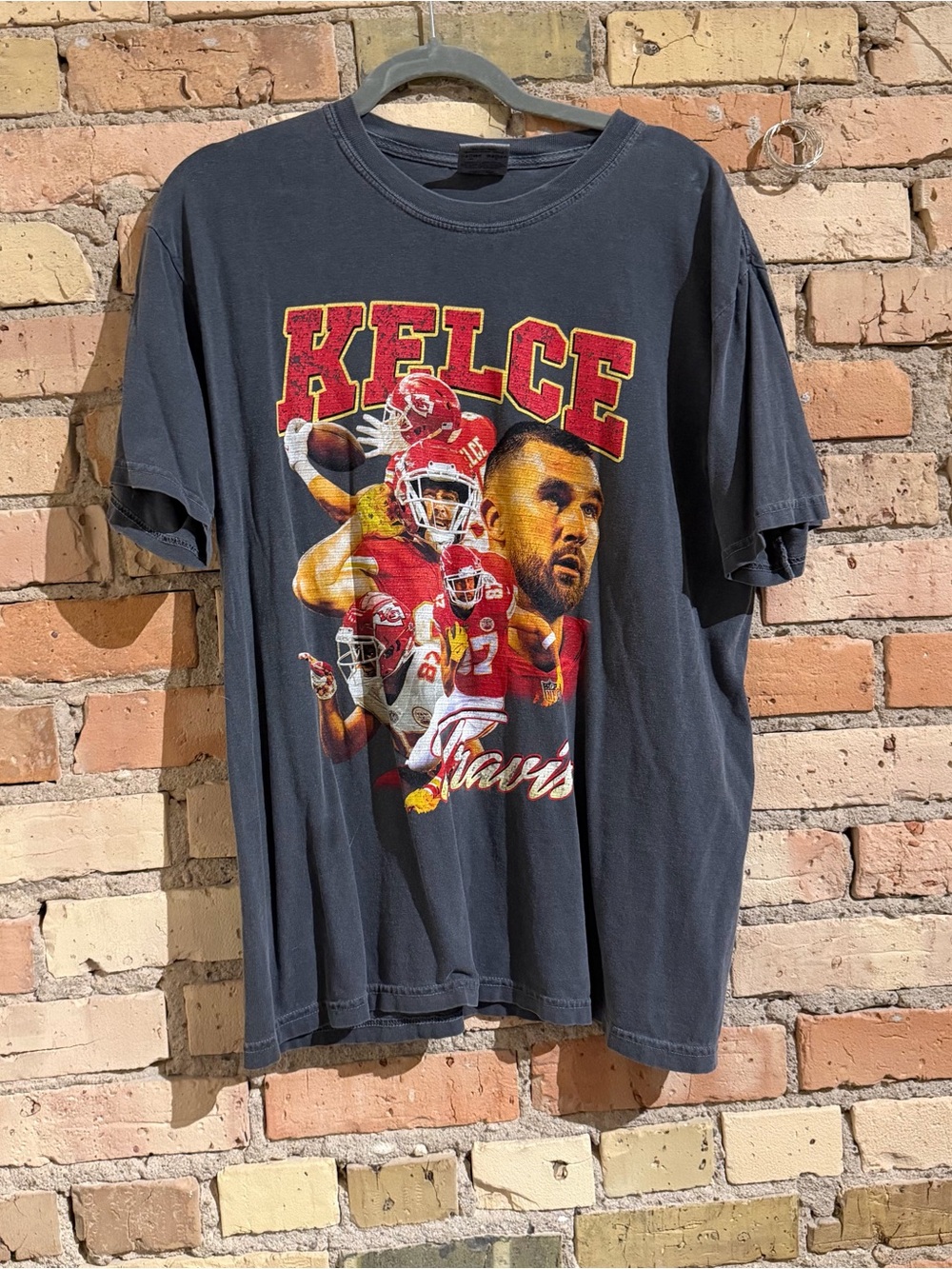 Travis Kelce shirt L